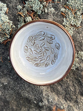 Load image into Gallery viewer, Garlic Grater Bowl 4” II