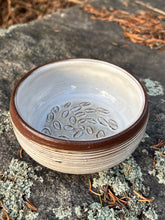 Load image into Gallery viewer, Garlic Grater Bowl 4” II