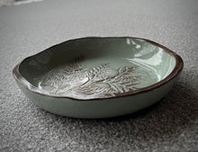 Load image into Gallery viewer, Shallow Bowl - Sage Cedar