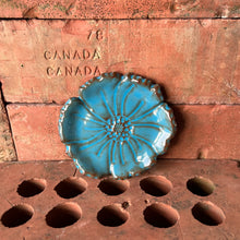 Load image into Gallery viewer, Spoon Rest / Ring Dish - Poppy

